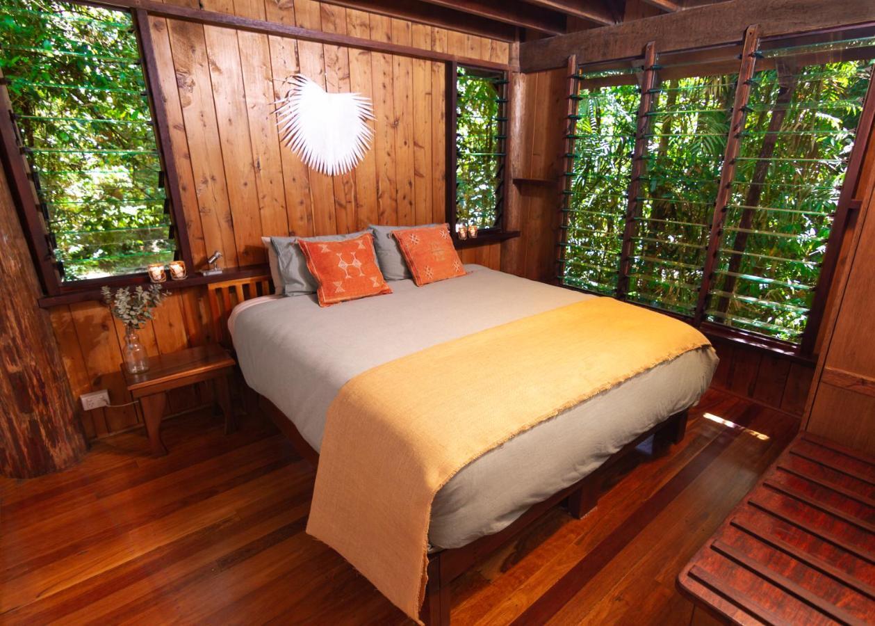 The Canopy Rainforest Treehouses & Wildlife Sanctuary Tarzali Kültér fotó